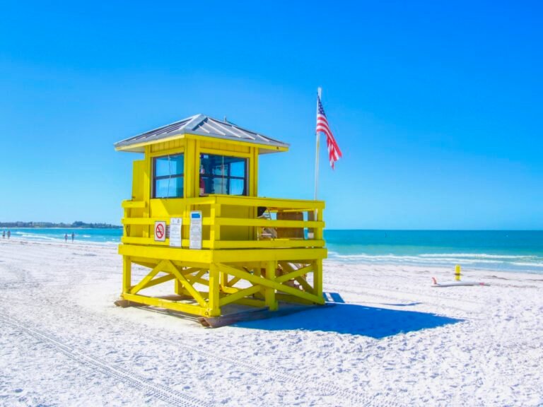 must-see-icons-of-sarasota-yellow lifeguard stand