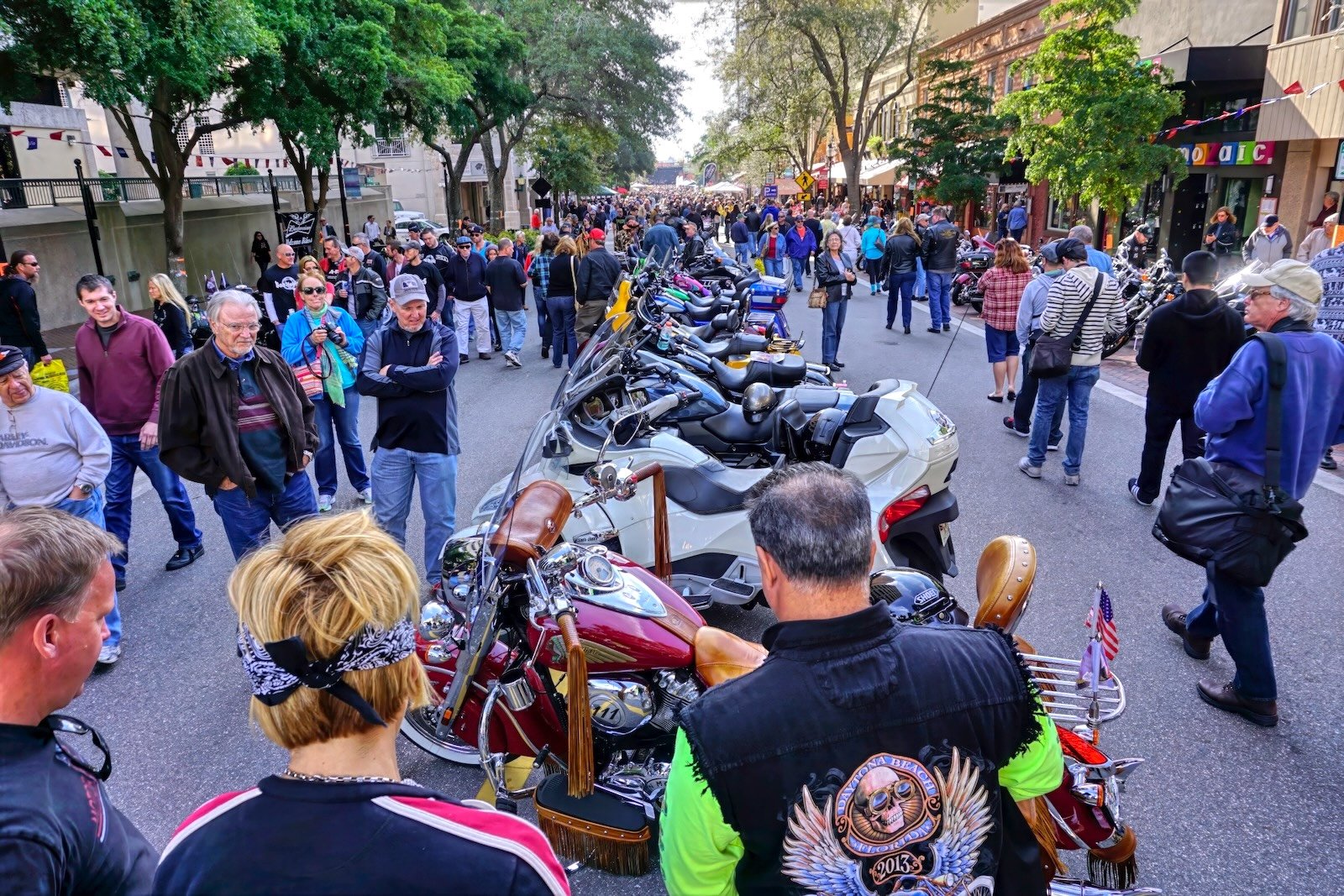 Thunder By The Bay Sarasota kicks off with black leather, loud rock, & motorcycles galore