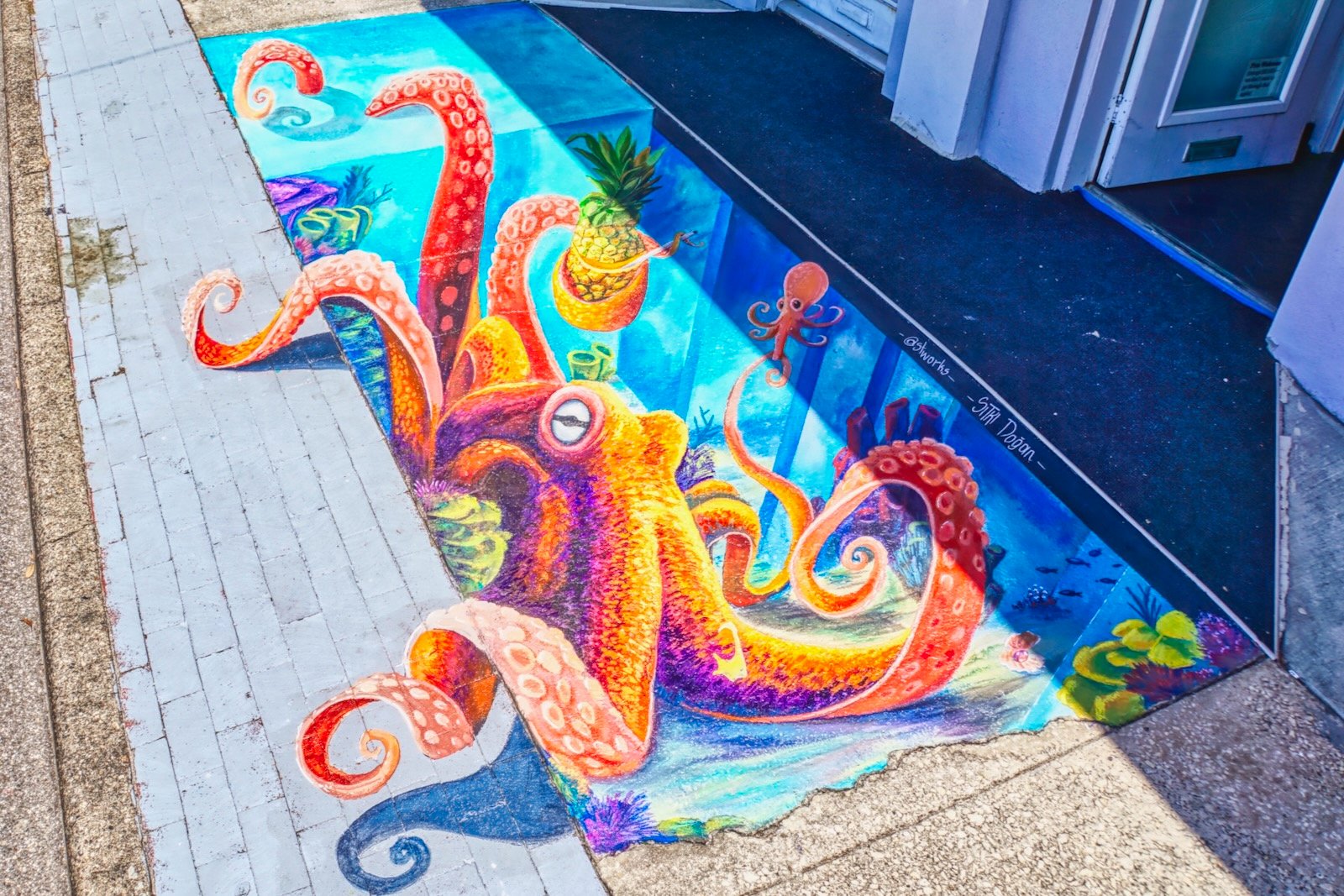 quirky sarasota sidewalk art