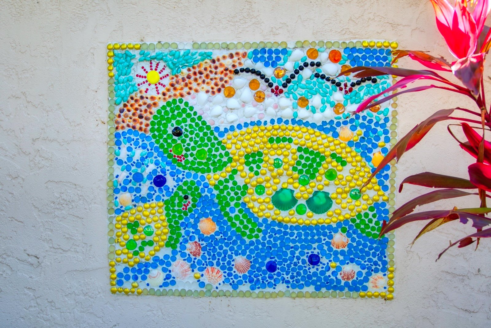 Shell & bead art mosaic on outside wall at Marietta Museum of Art & Whimsy Sarasota 4