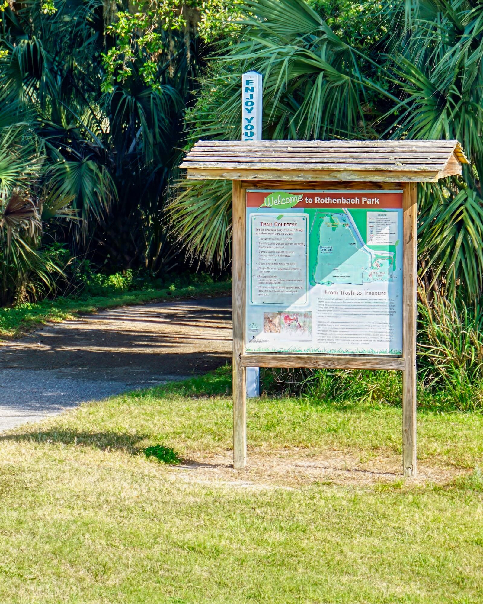 trail sign at rothenbach park Sarasota