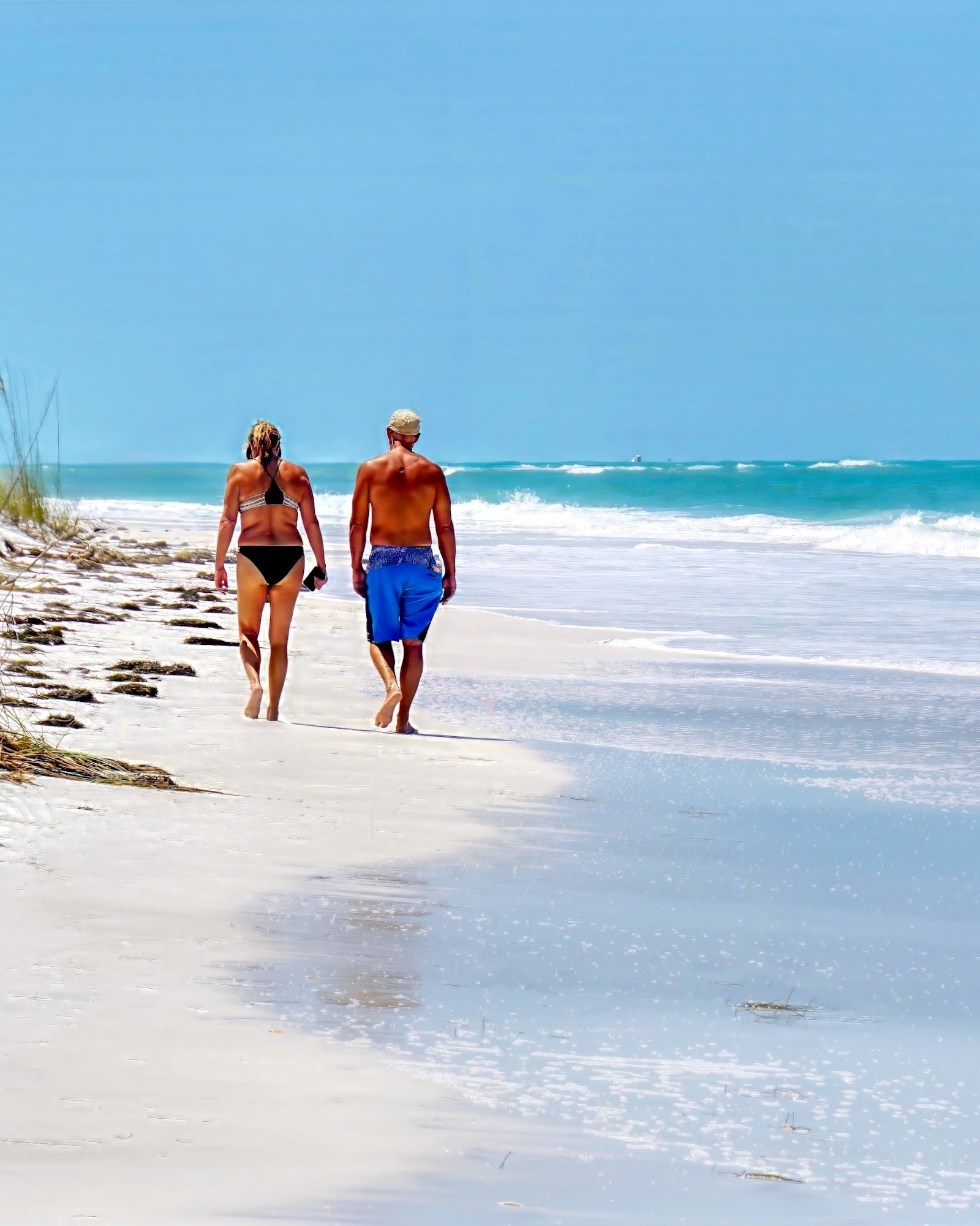 when's the best time of year to visit Sarasota beaches?