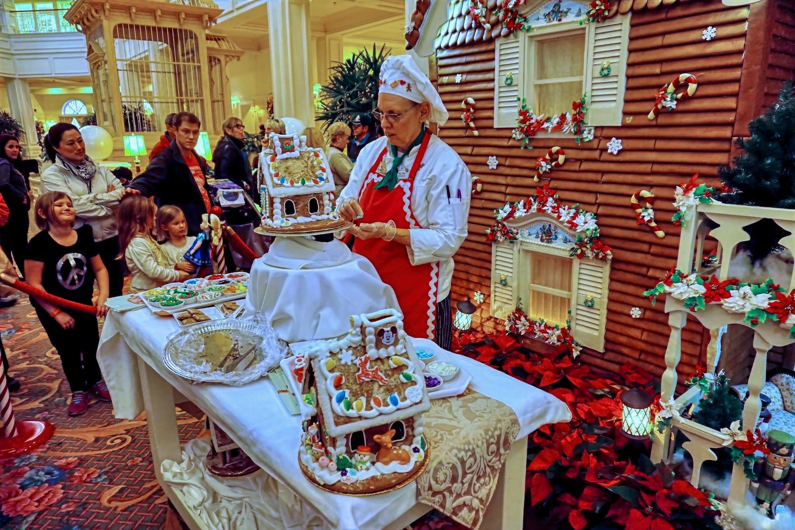 disney resorts at christmas - grand floridian 4