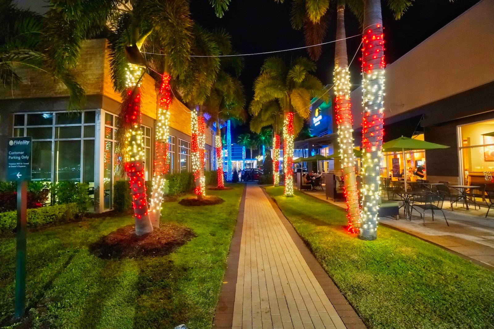 UTC Sarasota lighted walkway
