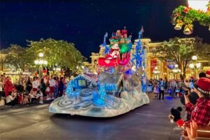 Mickey's Very Merry Christmas Party Santa Claus