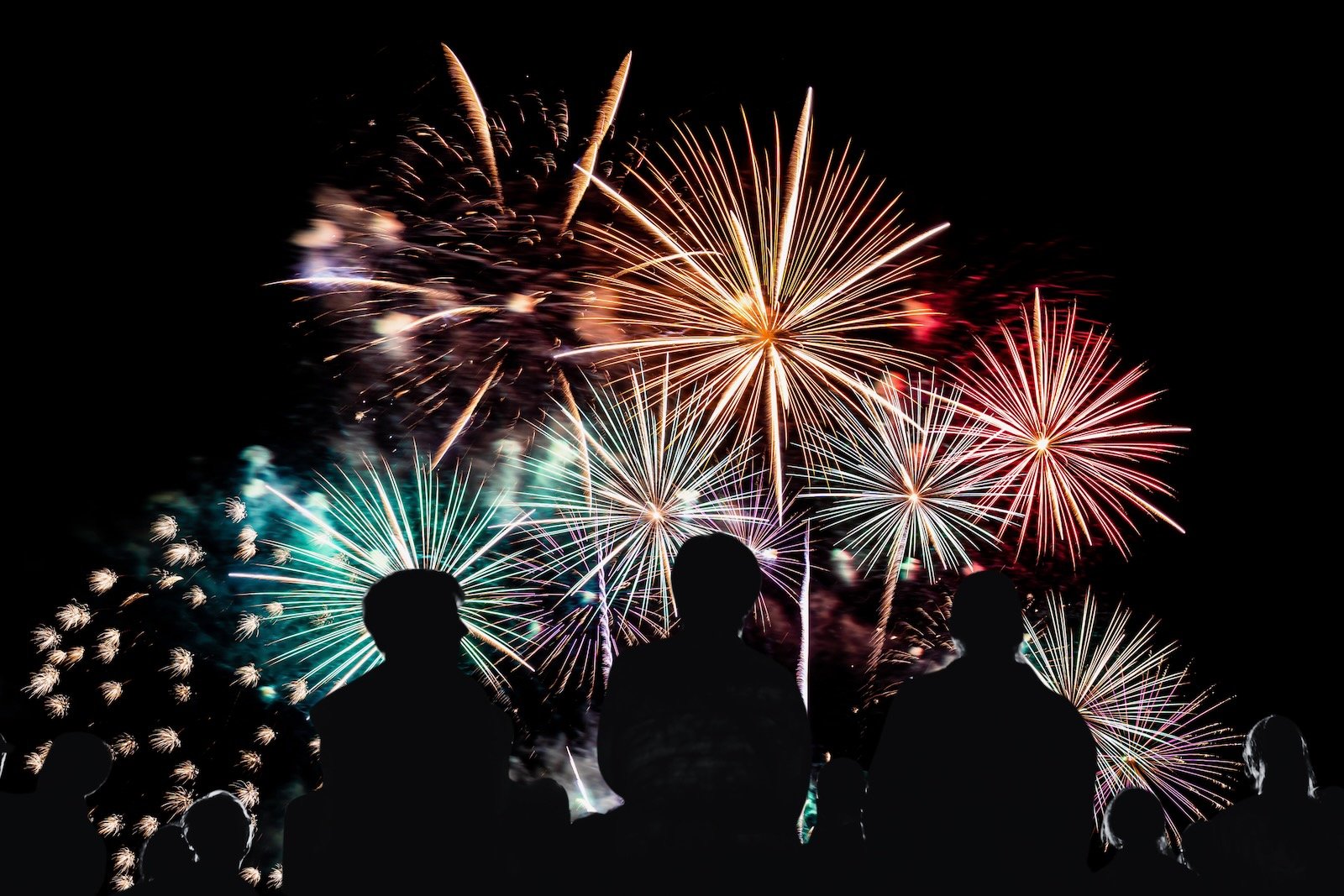 fireworks at UTC Christmas every Saturday night during December